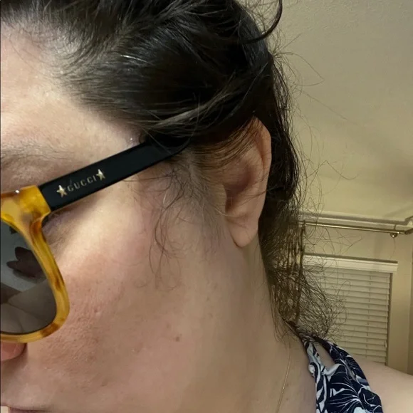 Gucci Tortoise Shell Sunglasses with Black Lenses - Picture 6 of 9